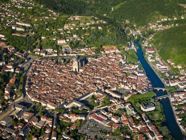 Apartamento La Perle Du Rouergue Villefranche-de-Rouergue Exterior foto